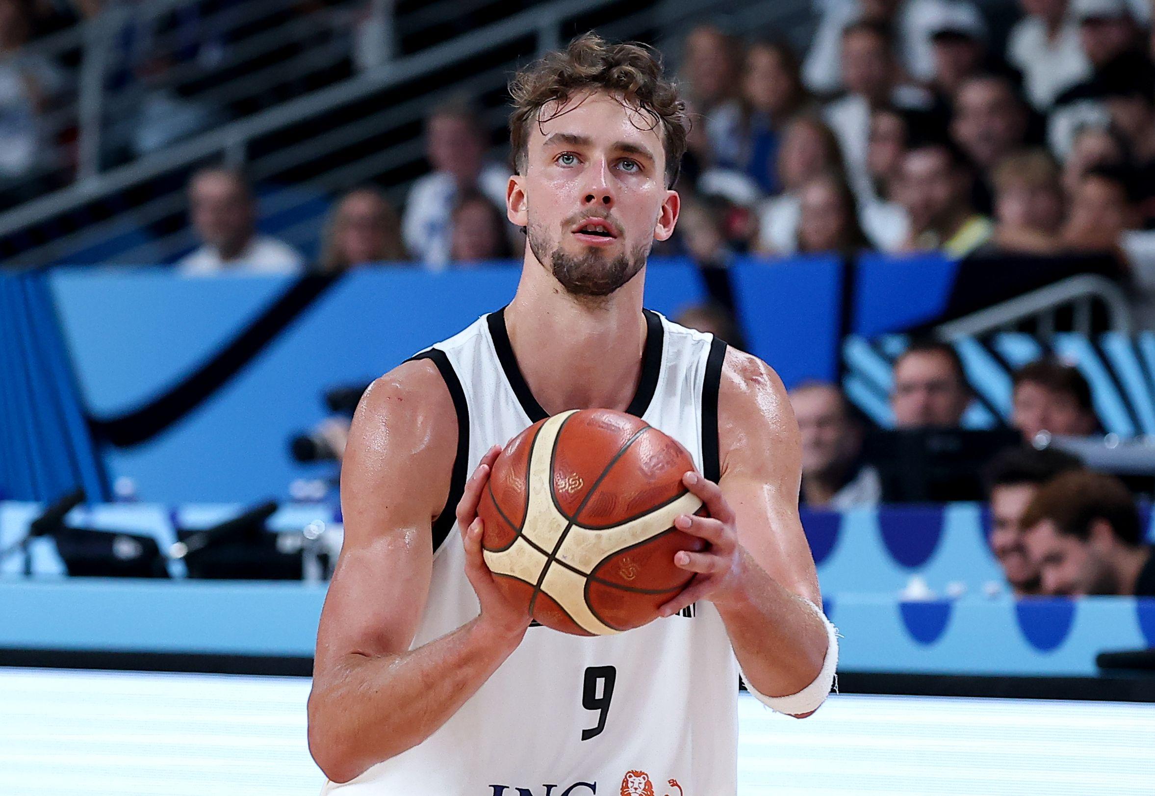 在乎, 打满了整整, 罚球 在乎, 打满了整整, 罚球