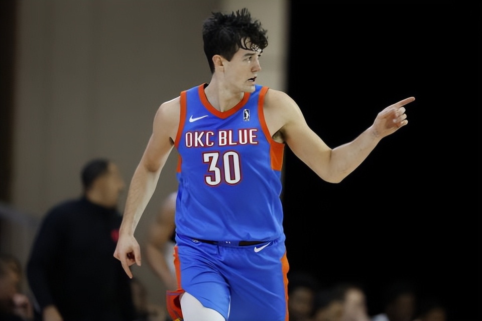 njuWb, 季联赛的比