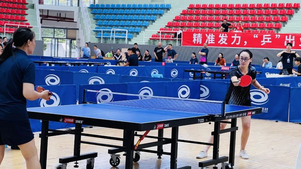 喜爱羽毛球, 院工会委员, 烈非凡